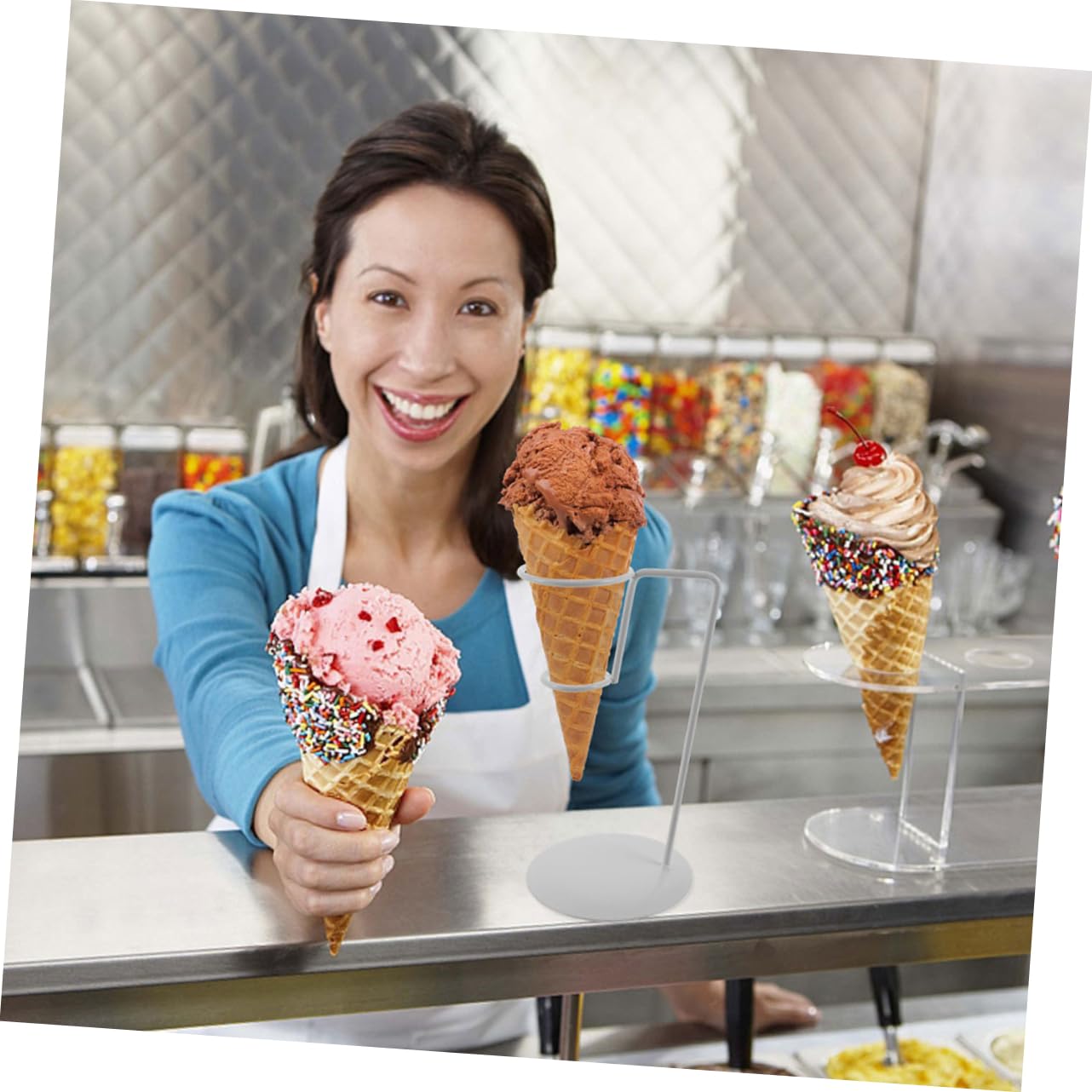 Amazon.co.jp: LABRIMP 3個アイスクリームコーン用属スタンド